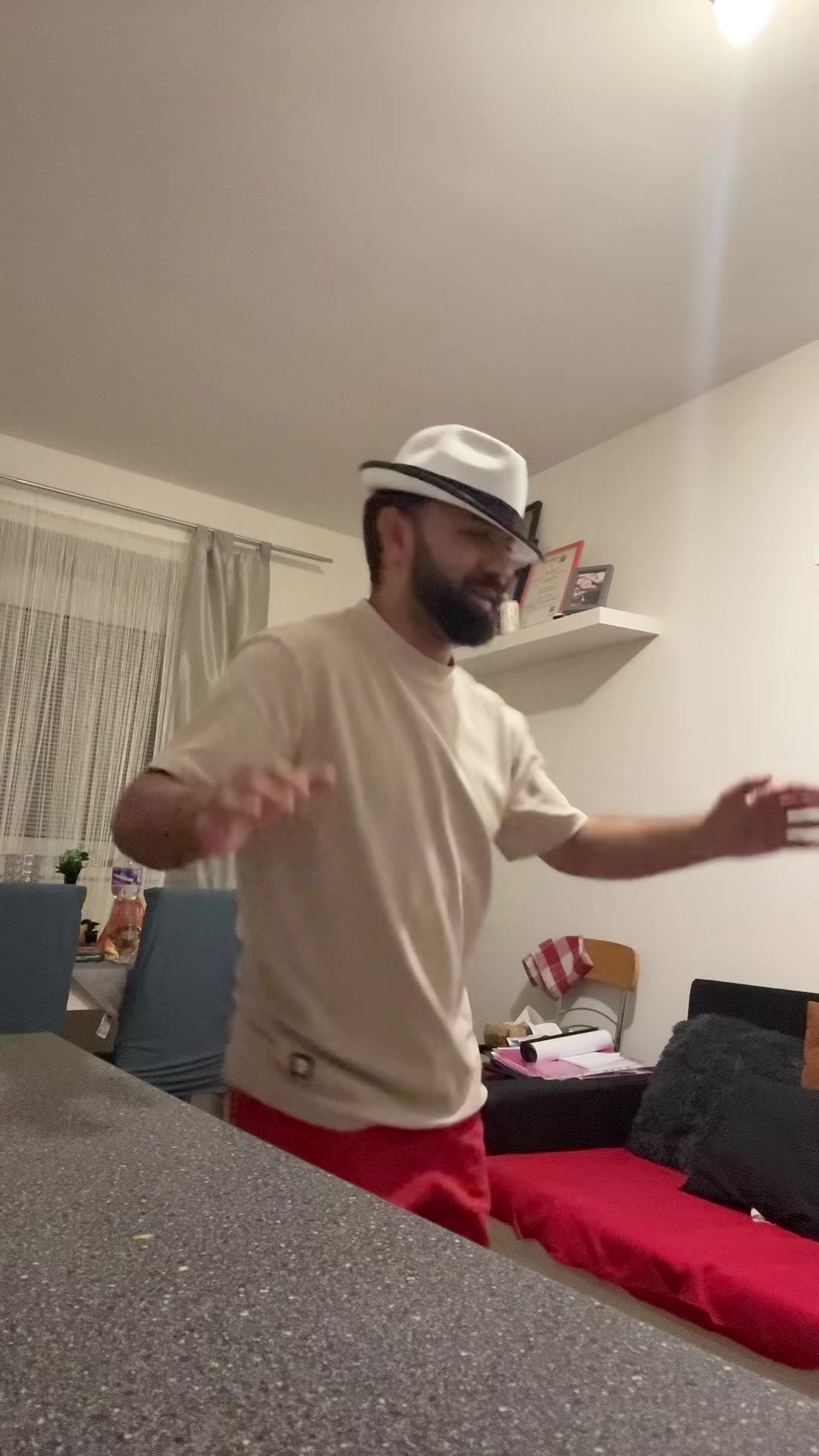 @Ezel Niko Petik
