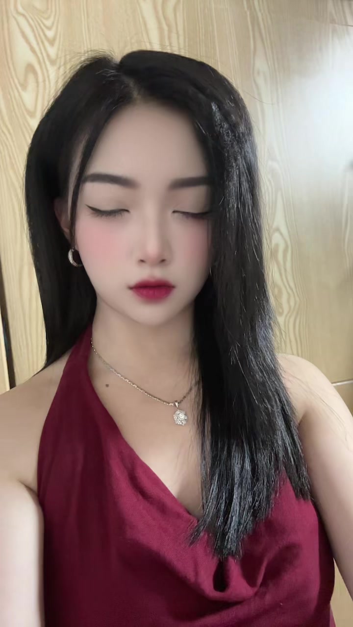 @Nessa Nguyễn