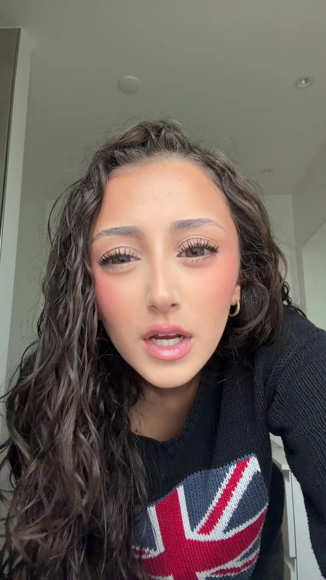 @lrajx