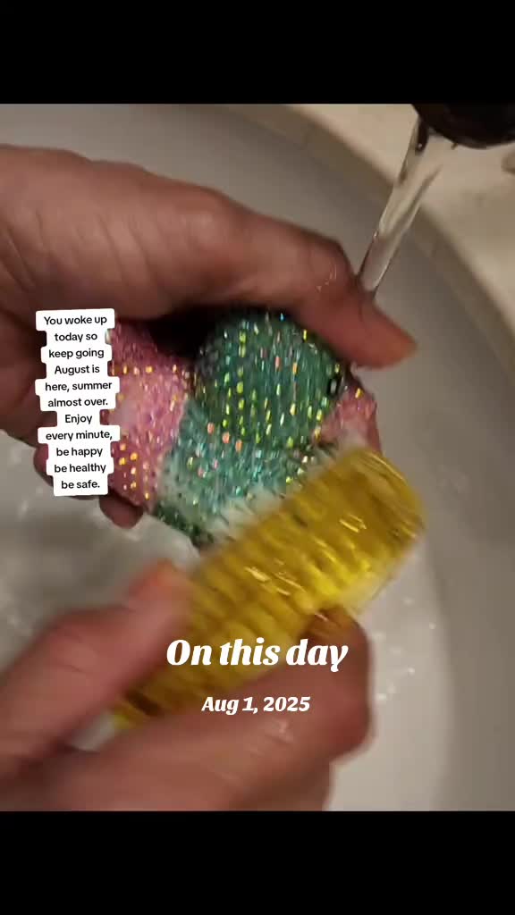 @GlitzycraftsGifts