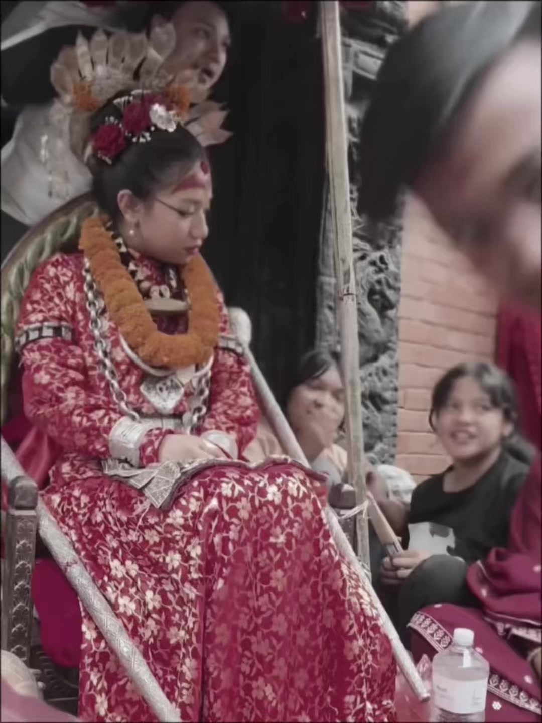 @झी नेवा पी