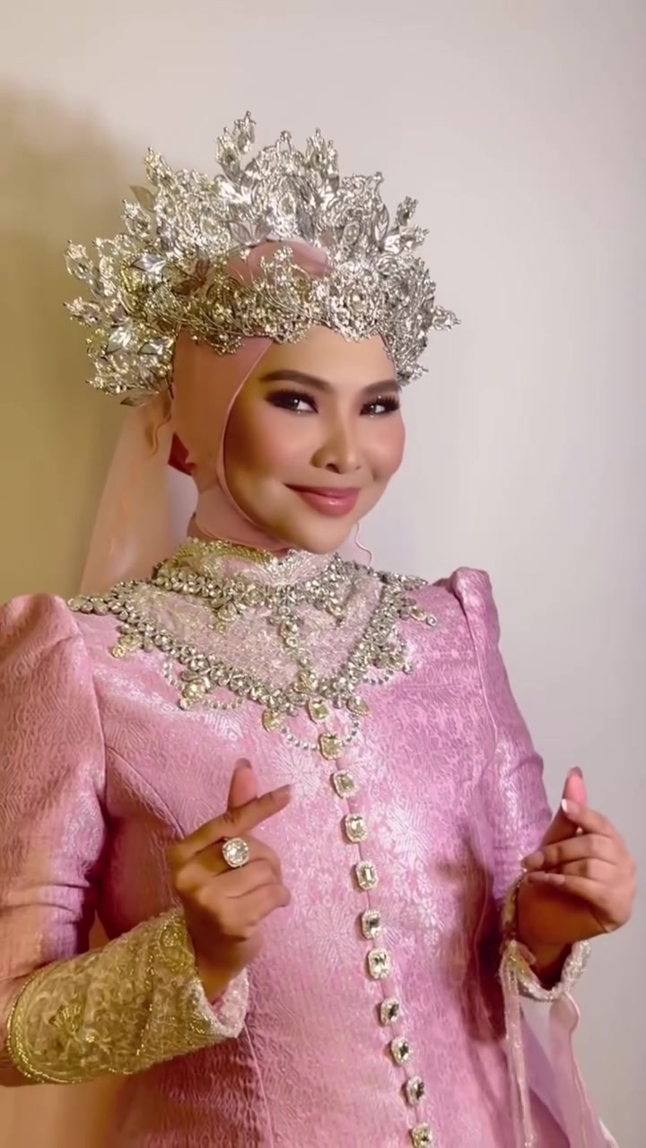 @Aina Abdul Vocals