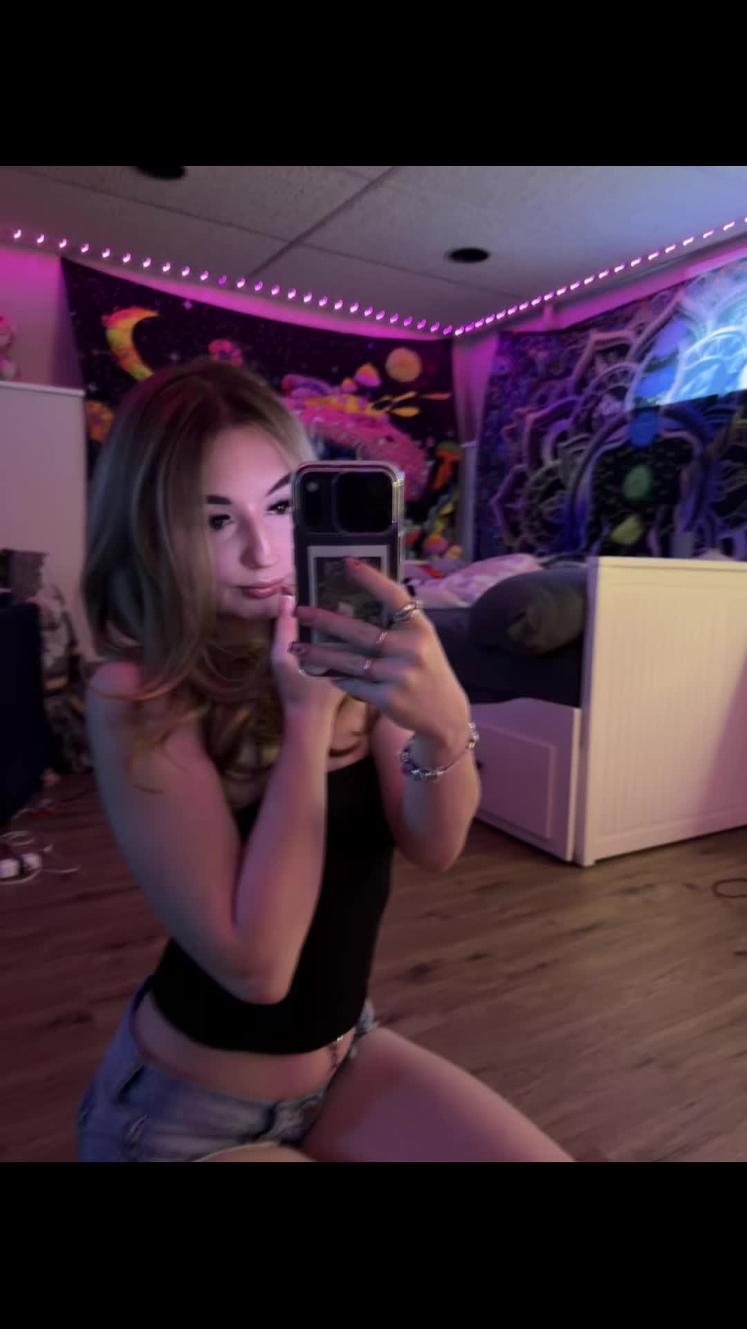@💟