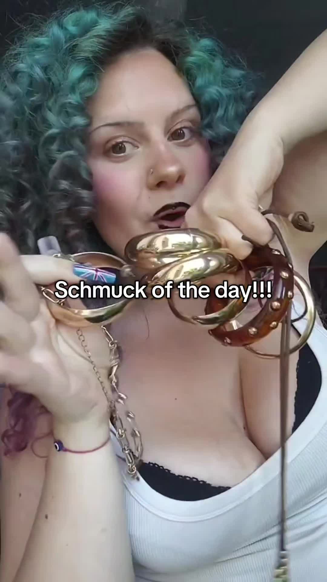 @Nina 🦛