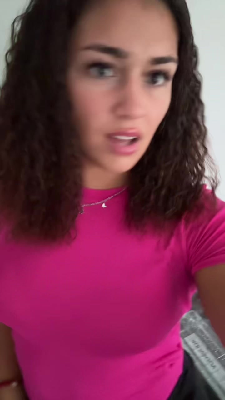 @Vanja🧚♀️