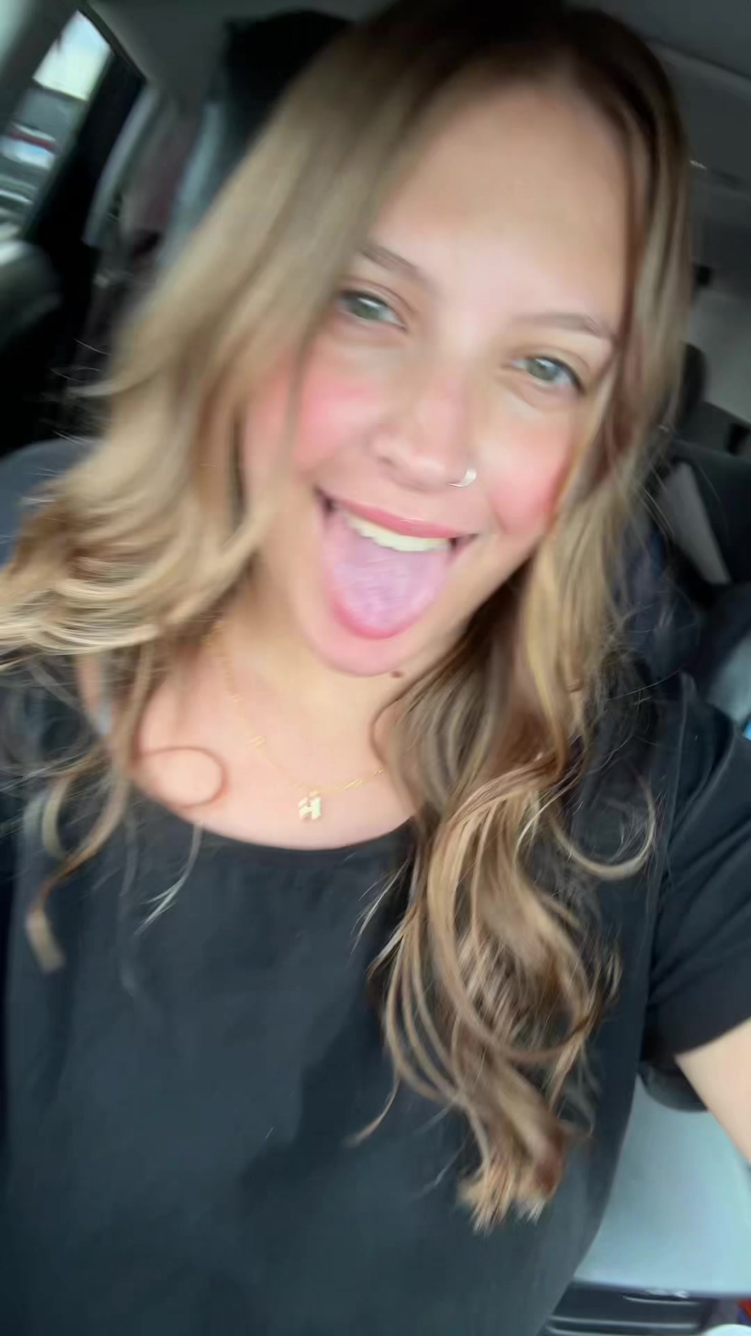 @Hayley 🦋✨