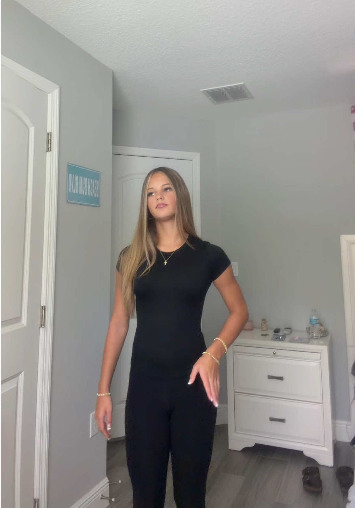 @alexisity