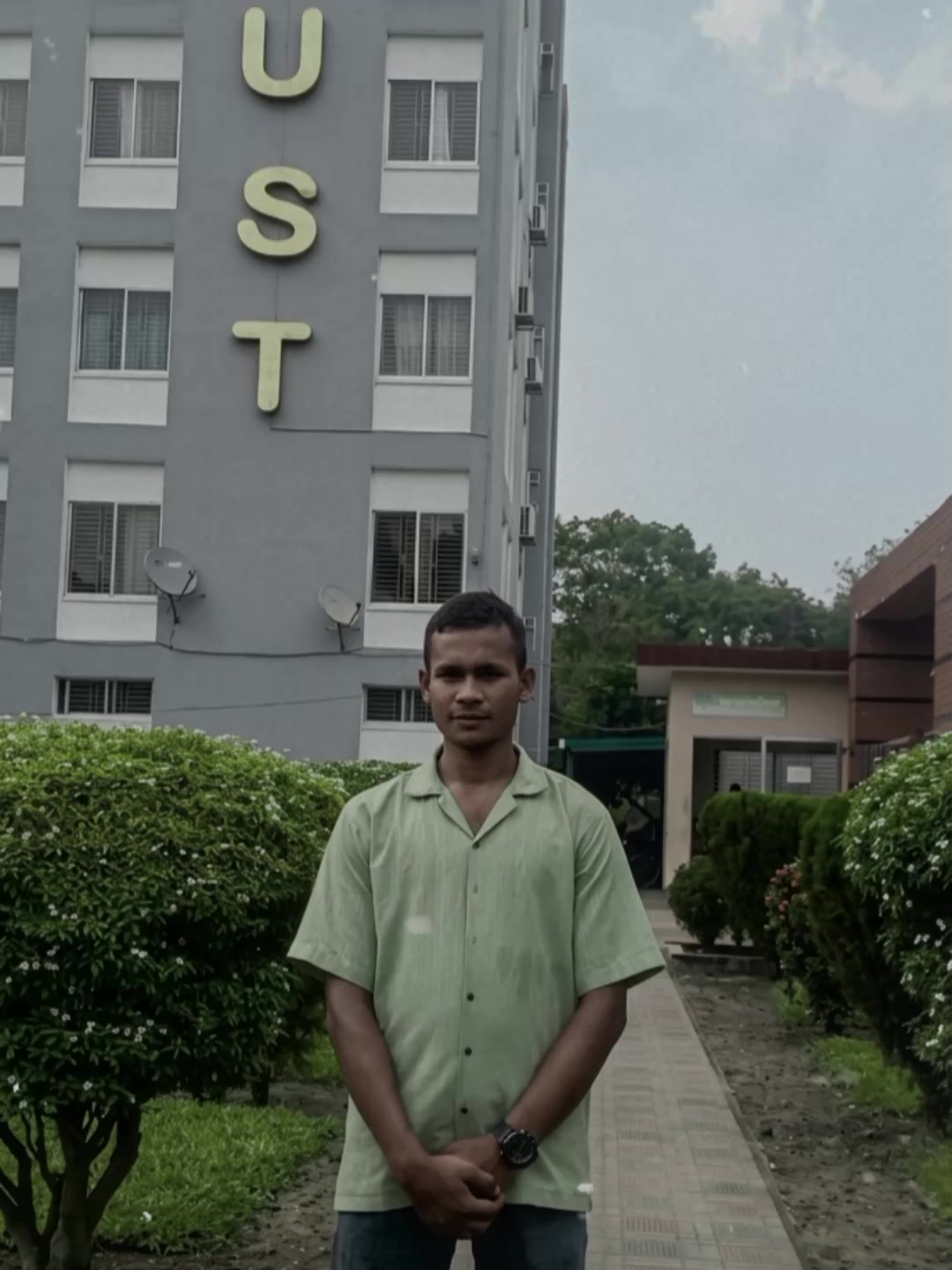 @নীরব যোদ্ধা