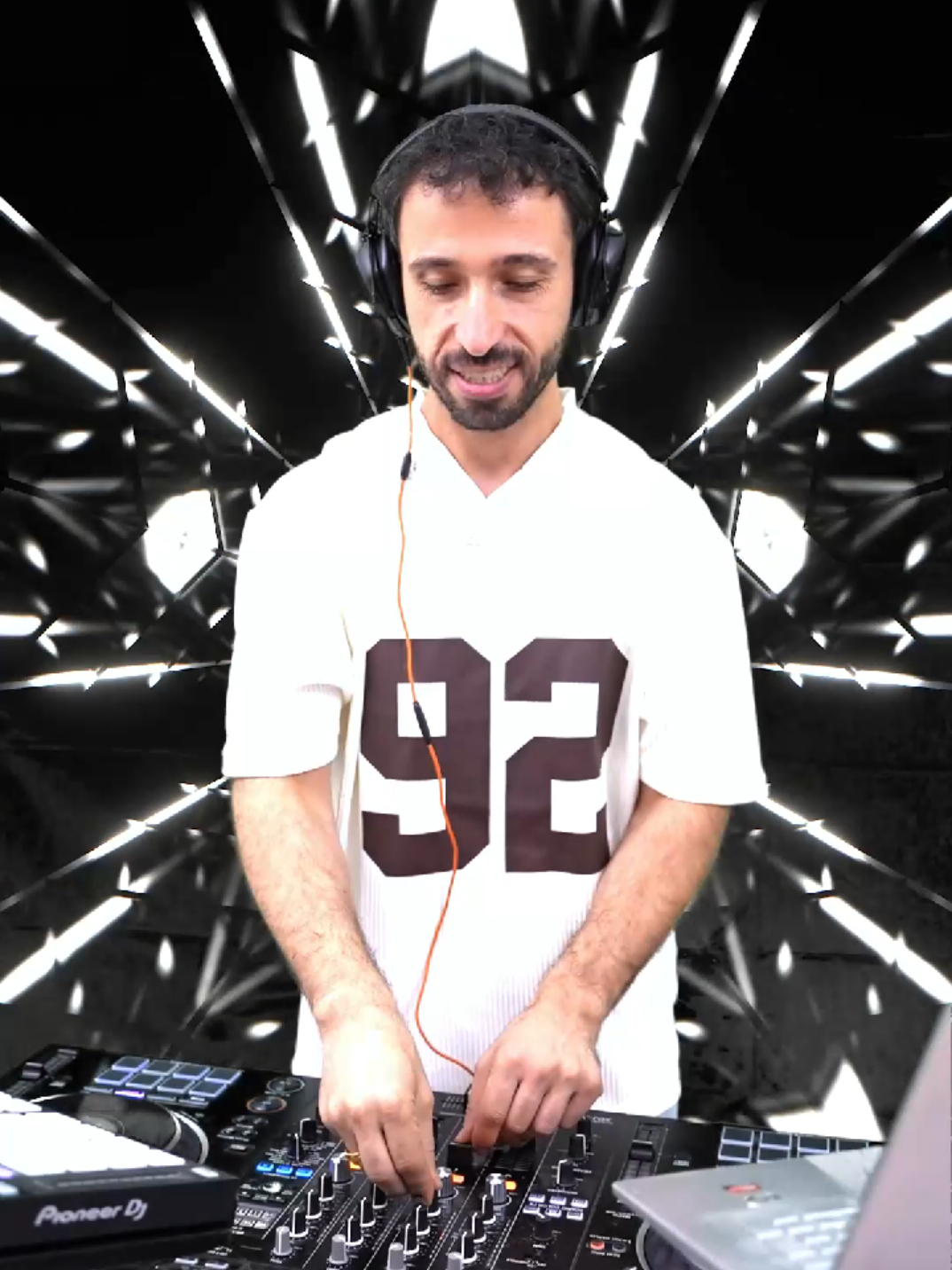 @DJ Amer Pro Mix