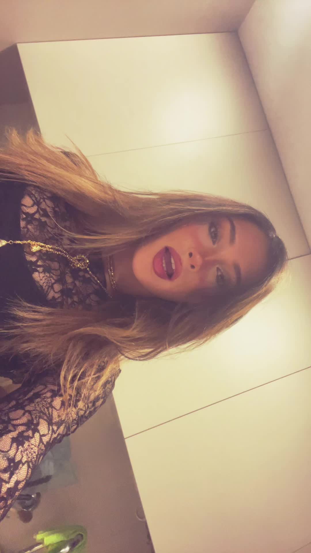 @carlotaaquilez
