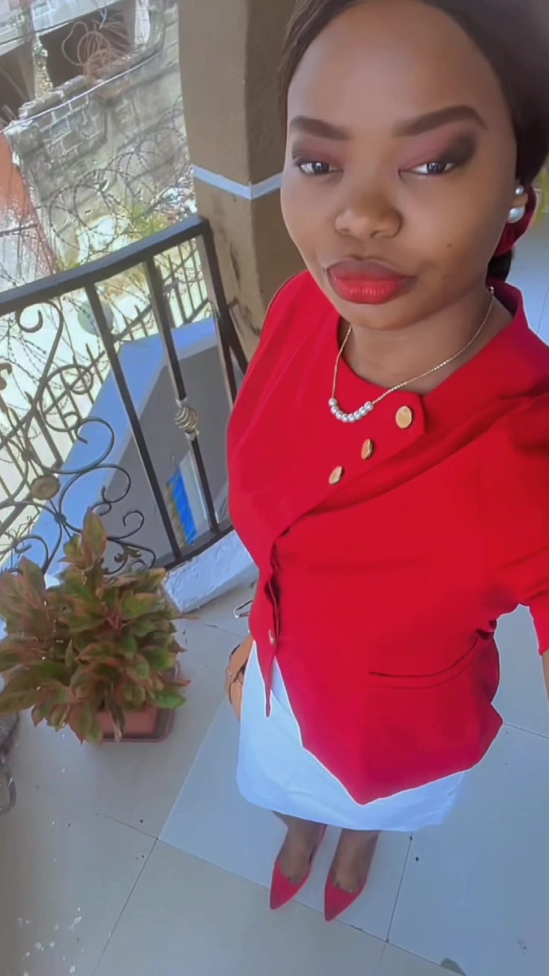 @Dinatshims2
