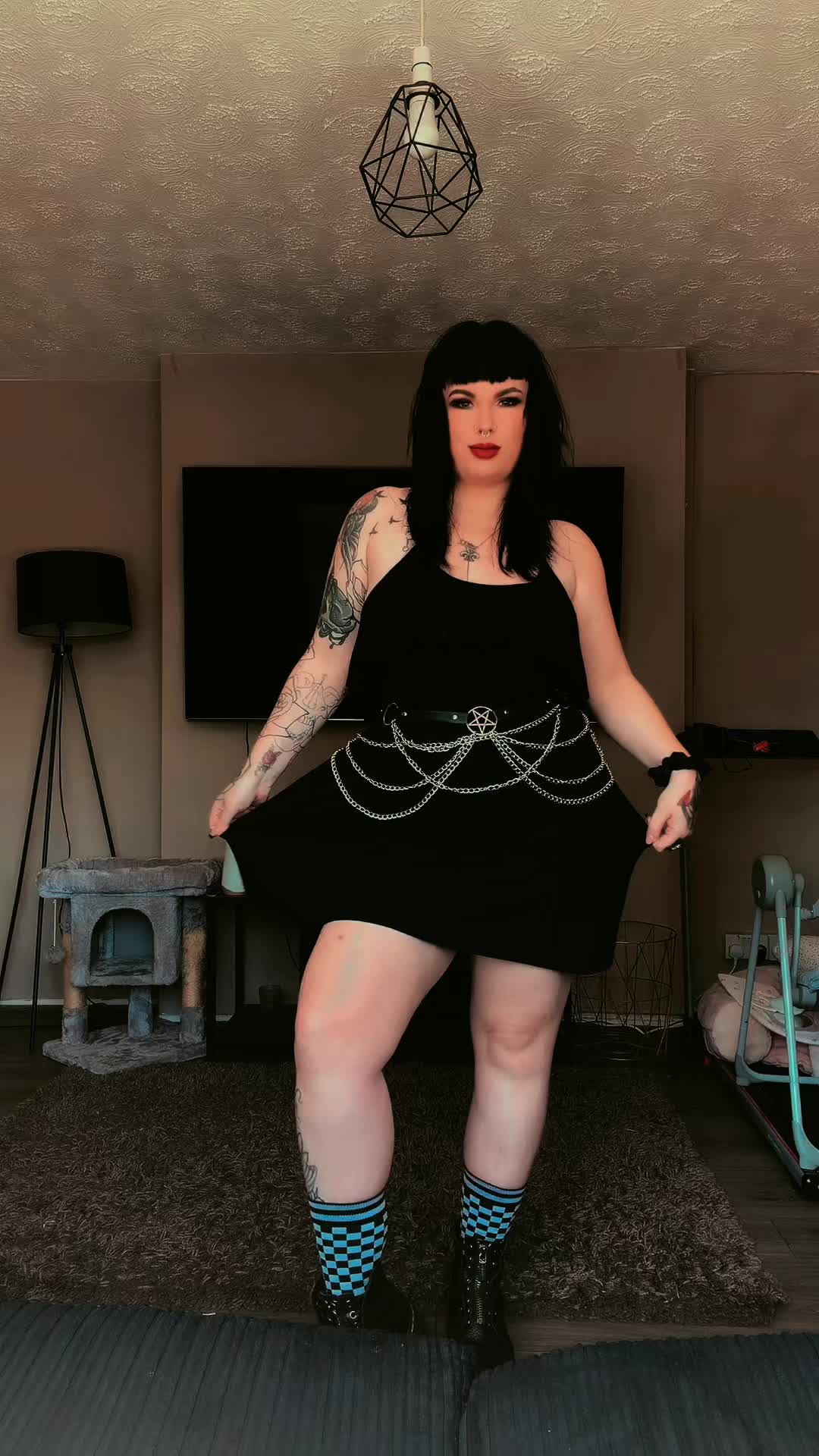 @𝕾𝖆𝖉𝖎𝖊-𝕸𝖆𝖗𝖎𝖊 🥀