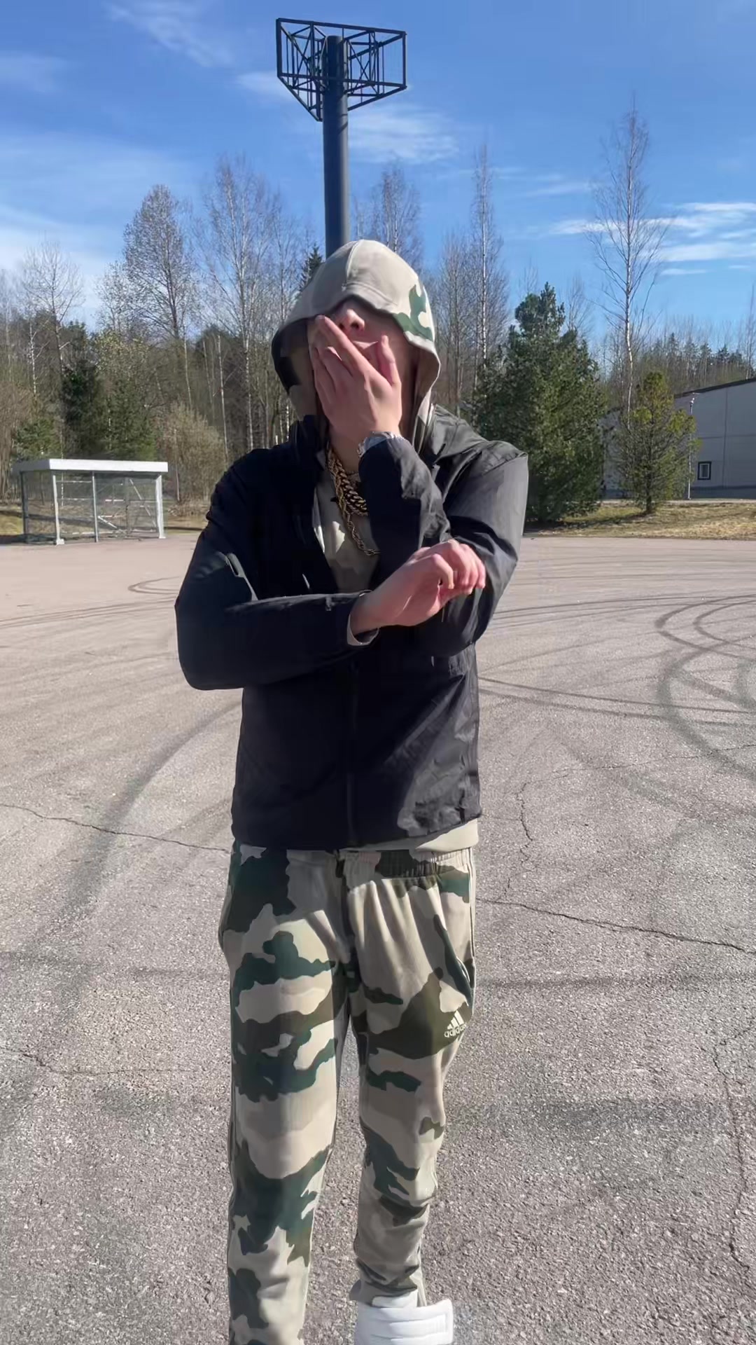 @Mr. Älä Huoli