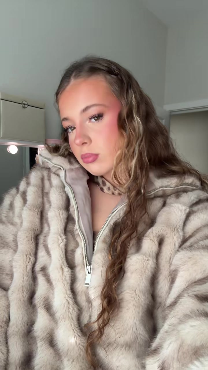 @Bunda Gyat 🛍️🧿🎀🫐🍒💫🐚💿🌸