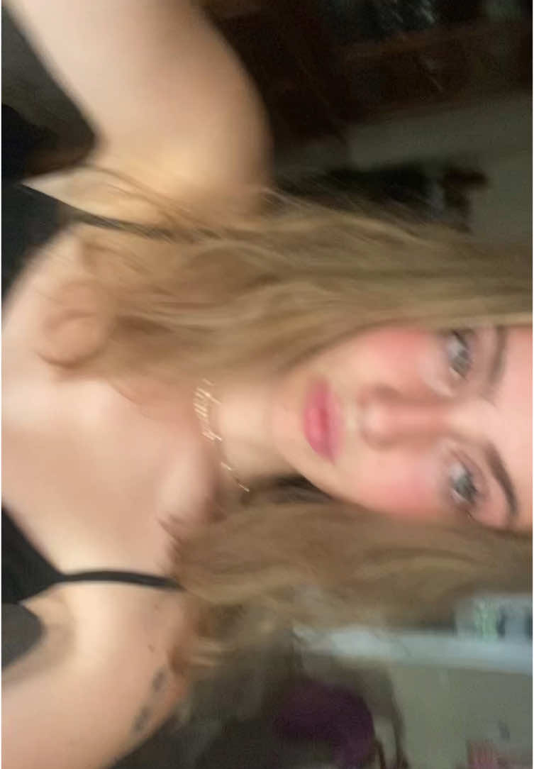 @🦋