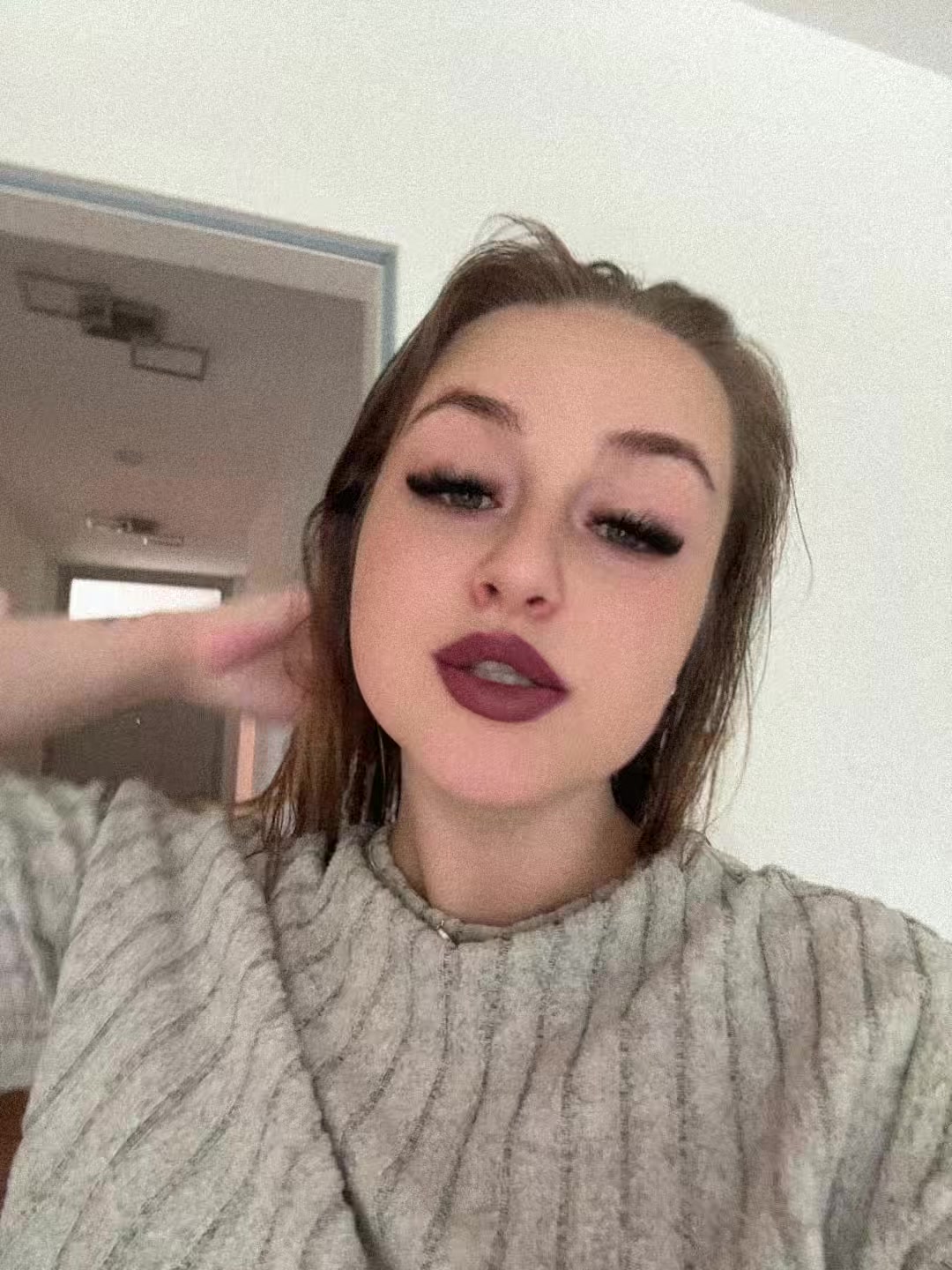 @𝙁𝘽𝙄&times;𝘽𝙇𝙊𝙉𝘿𝘼