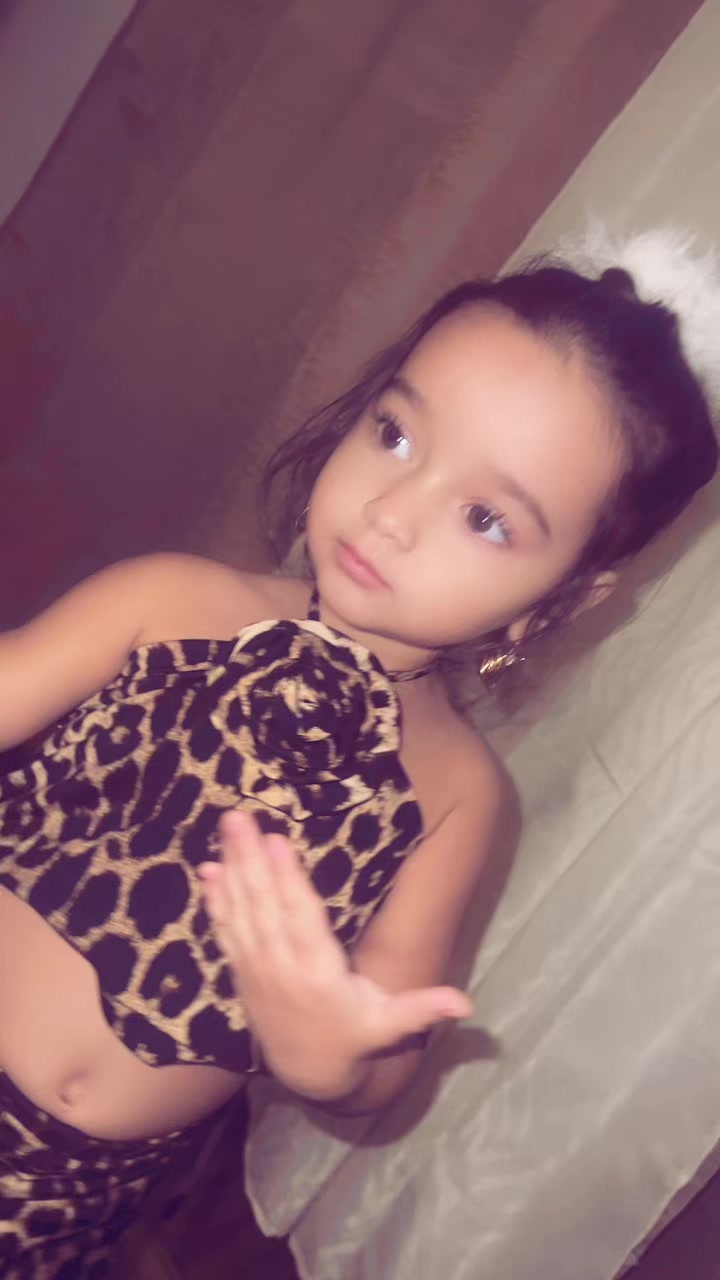 @𝓐𝓷𝓰𝓱𝓮𝓵𝓒𝓪𝓻𝓵𝓪