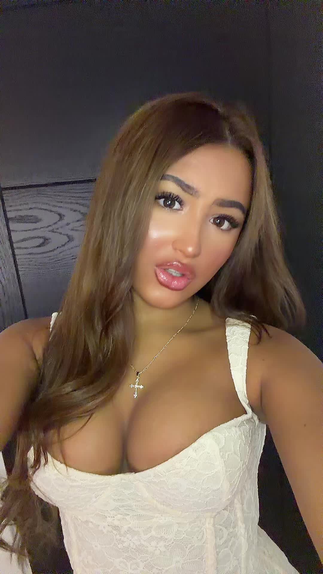 @avamackiee