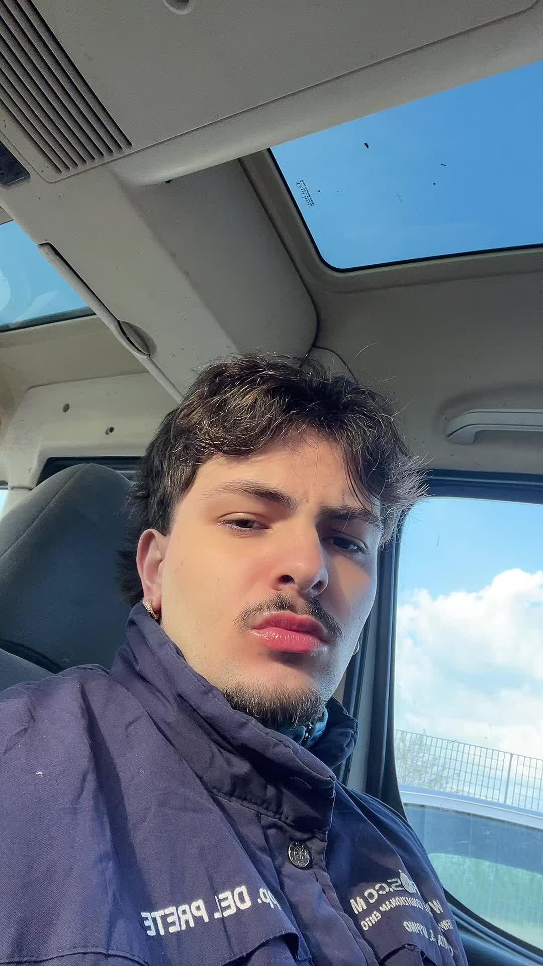 @V A N N Y ๐