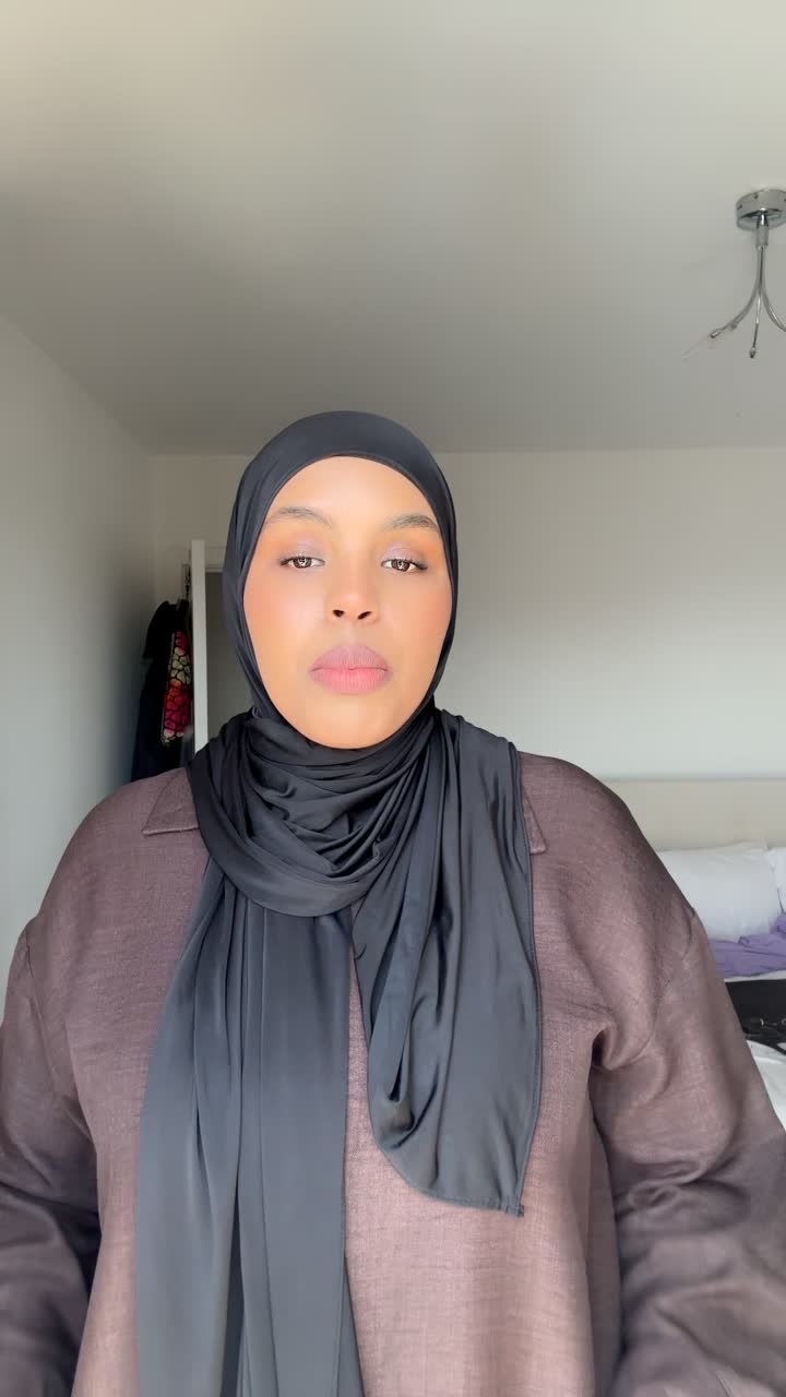 @Aisha🧸