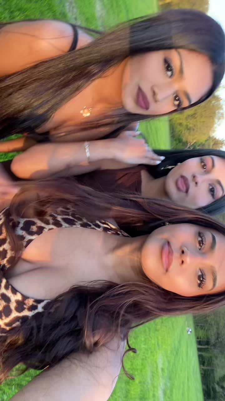 @tania