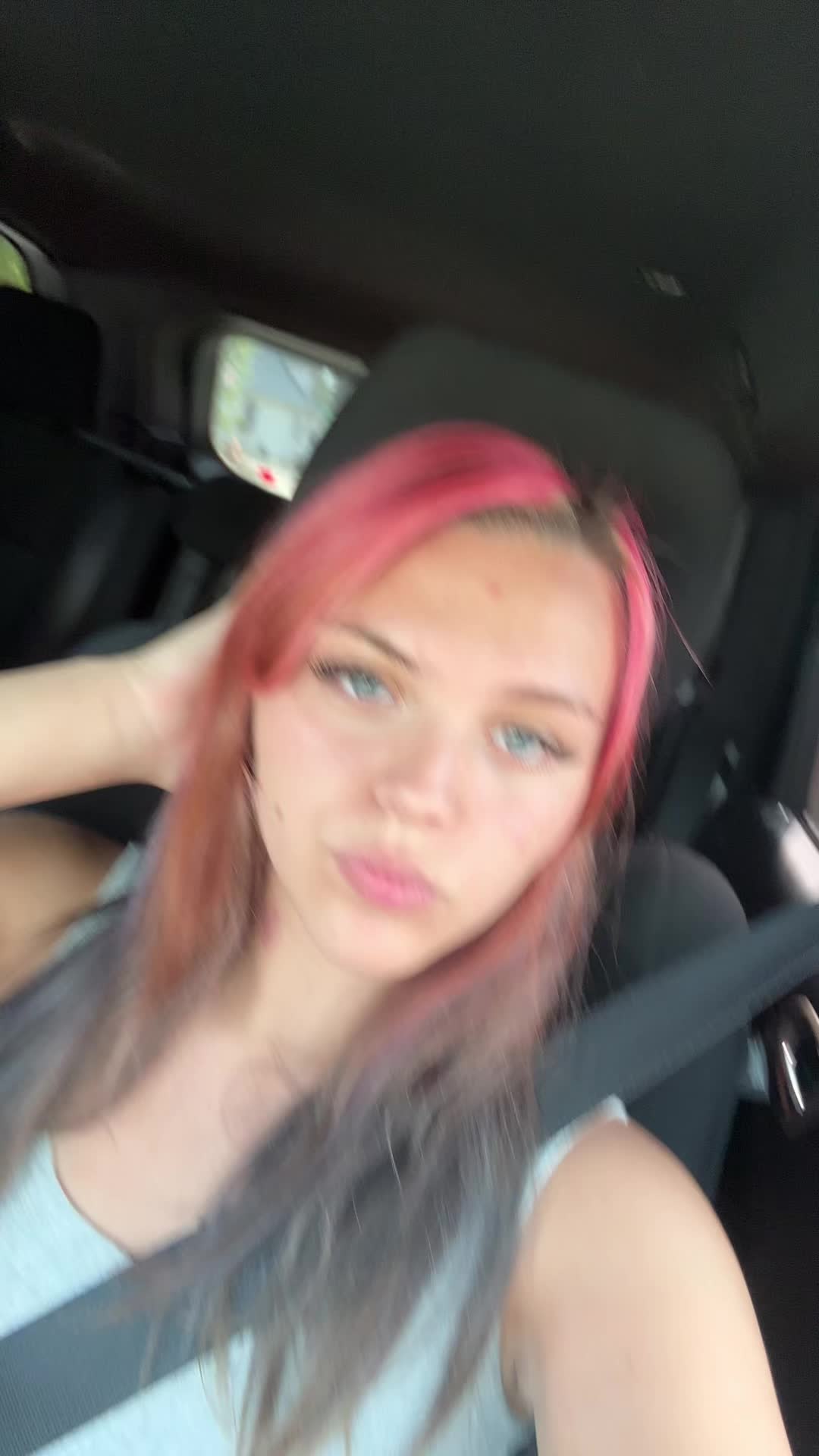 @:З