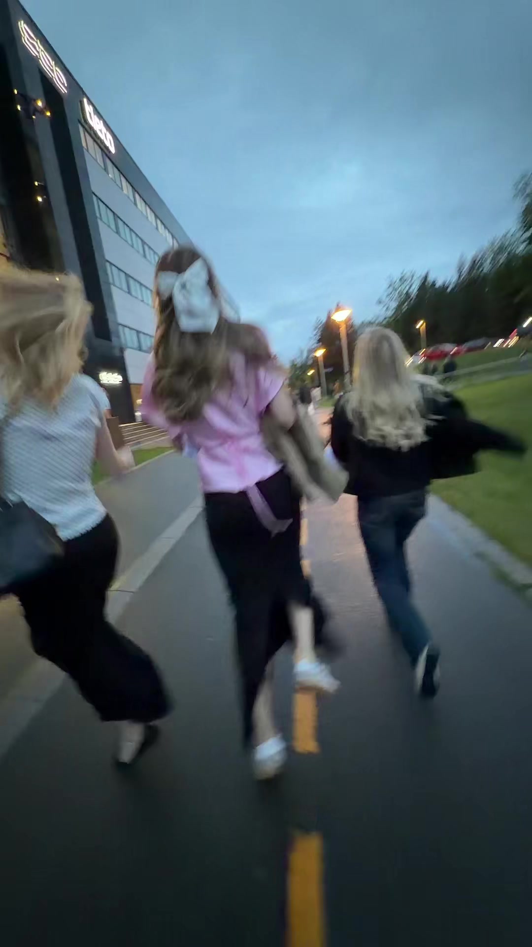 @Ebba