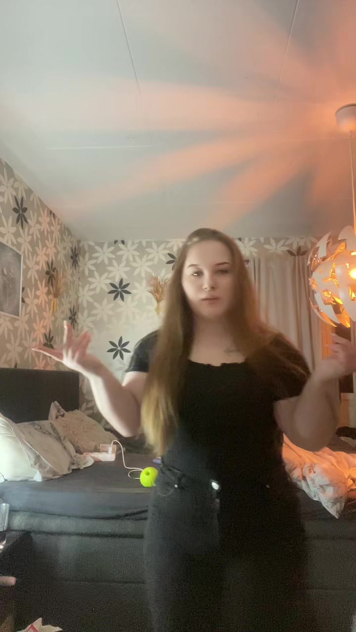 @Jennefer