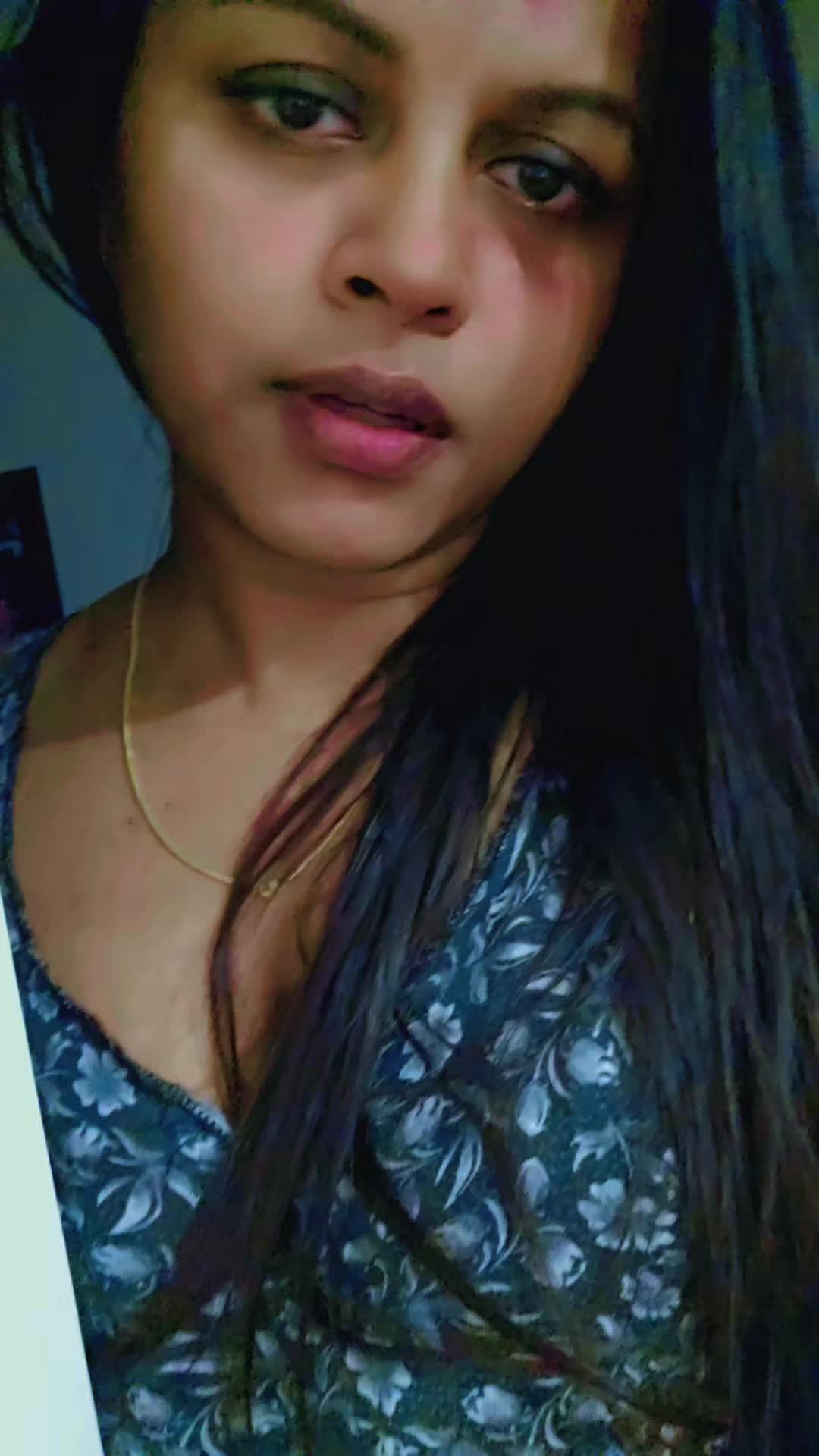 @Shandini 🇲🇾🇬🇧