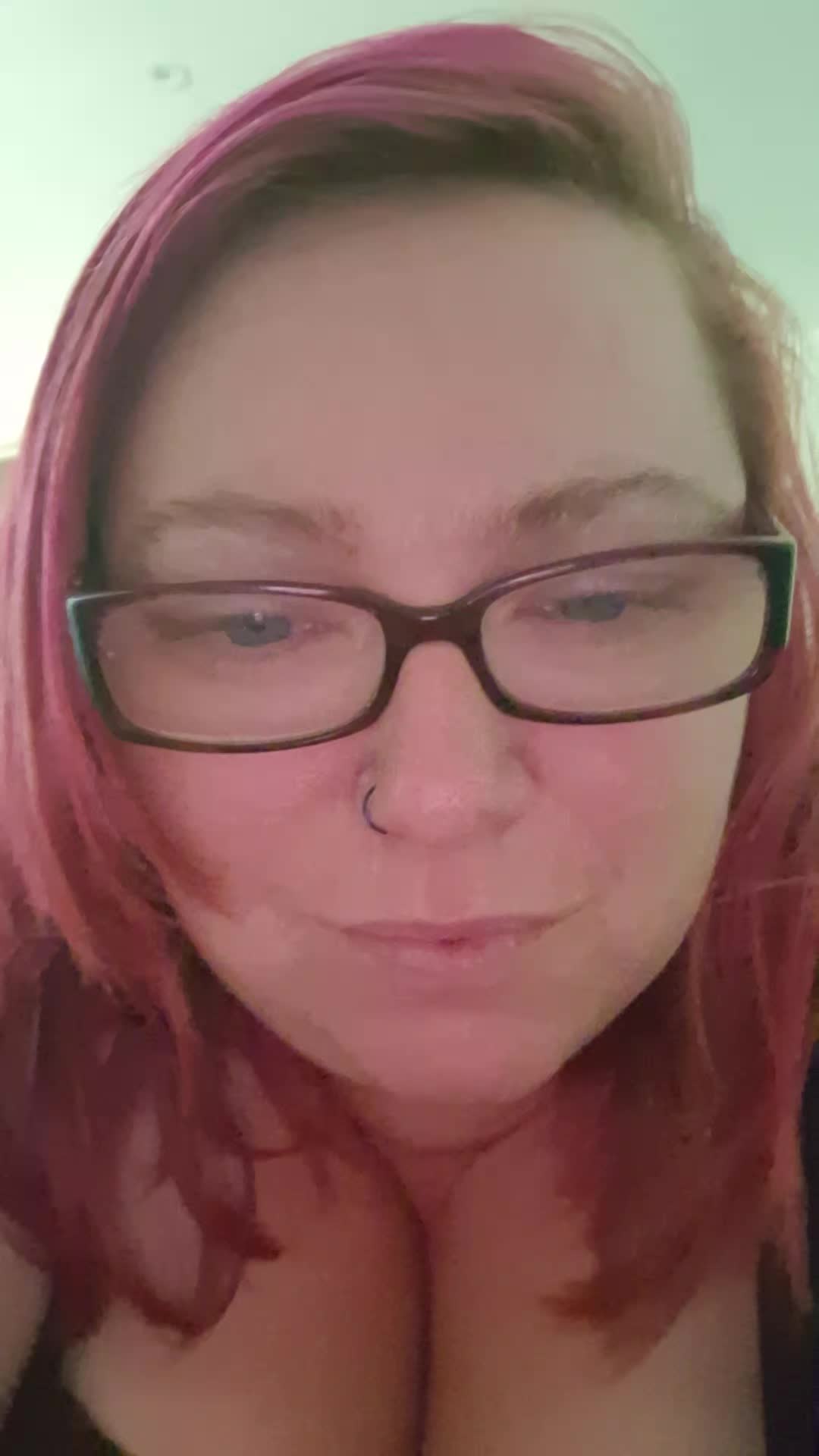@queenpinkie