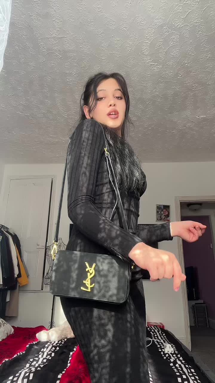@Livi🥀