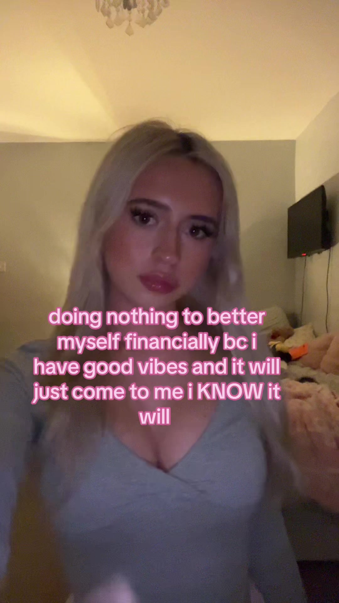 @claudia