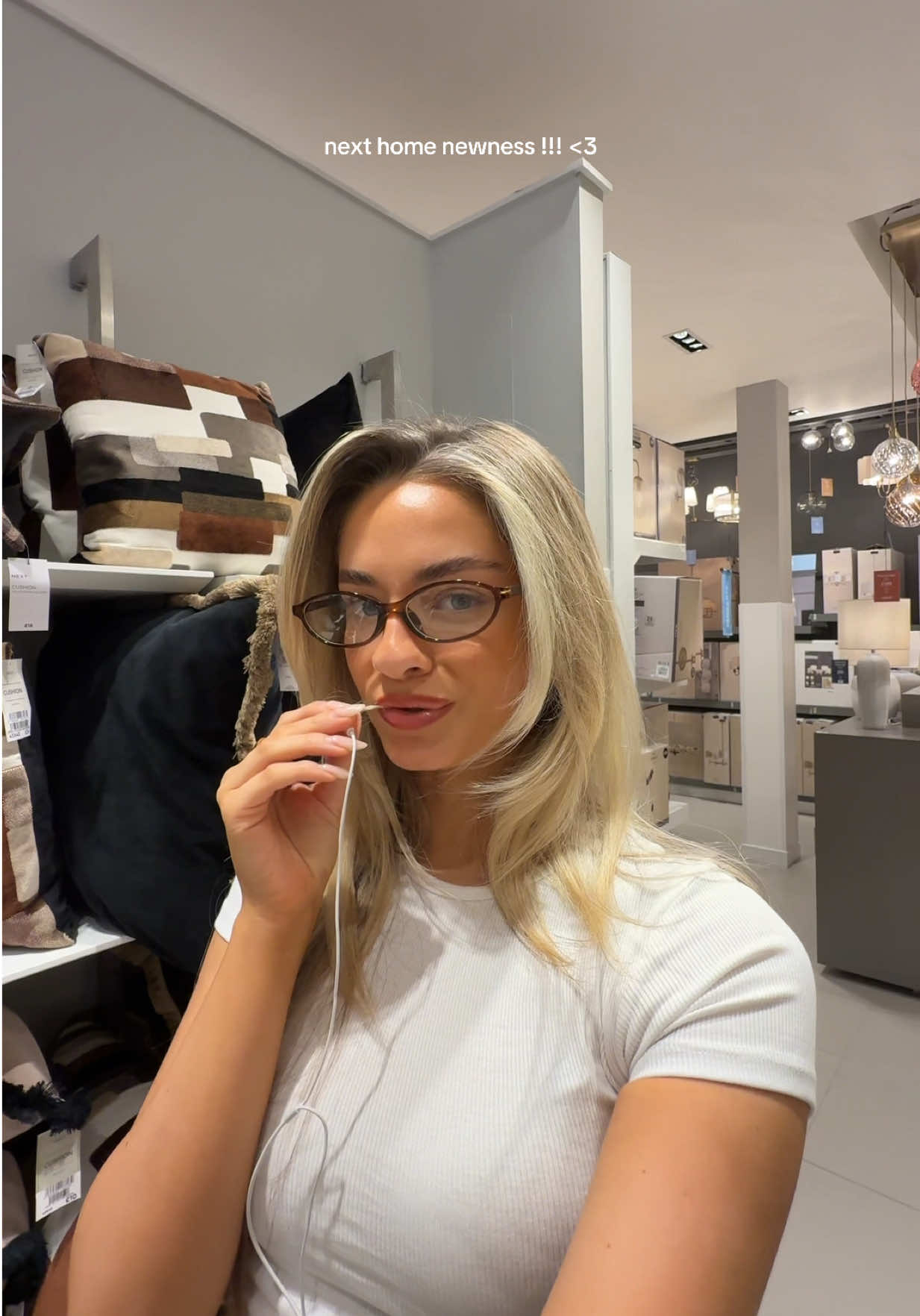 @ruthyoungx