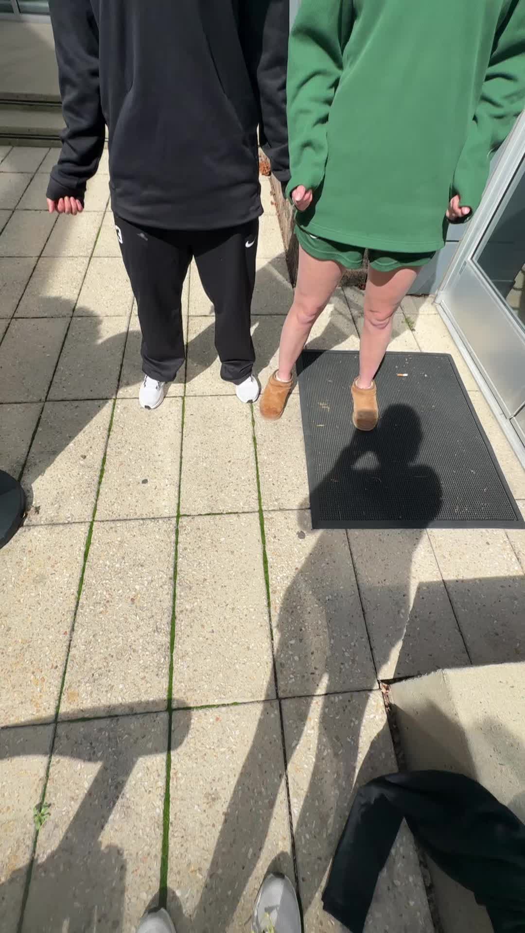 @thatfrecklegirlleah