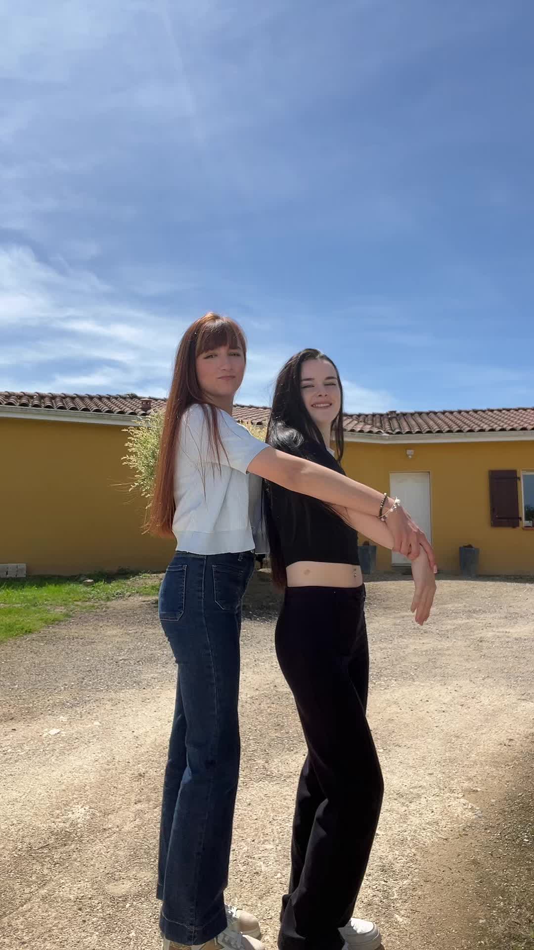 @ophelie101125