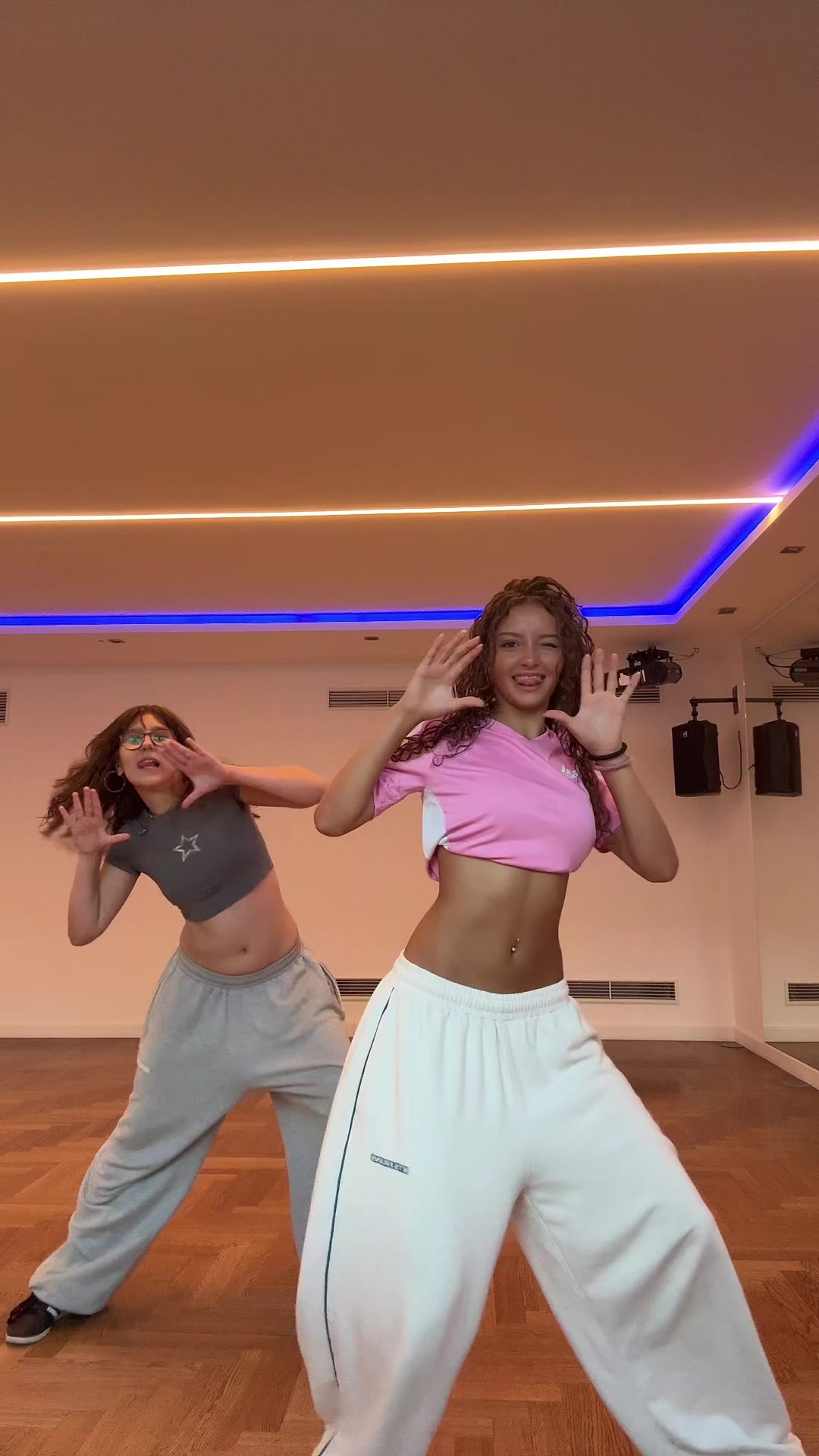 @Dance_sureya