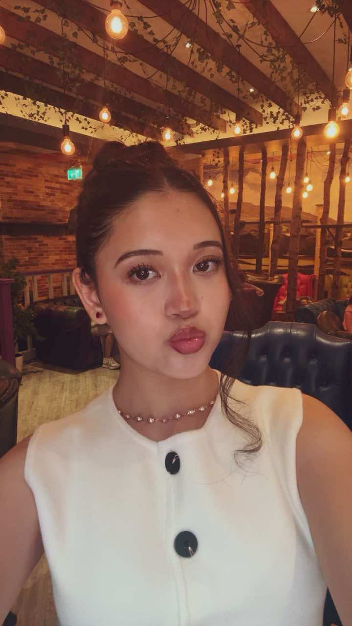 @𝒜𝒻𝓈𝒶𝓃𝒶🌺