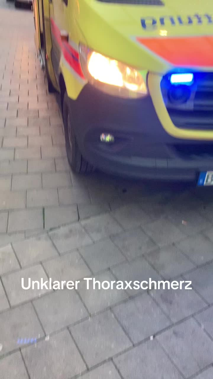@Der Notfallsanit&auml;ter