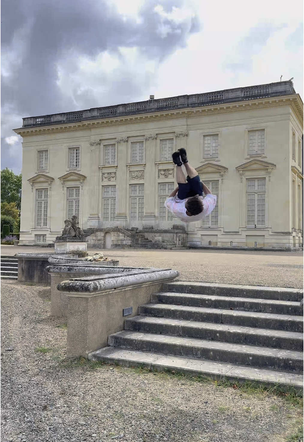 @N&eacute;h&eacute;mi