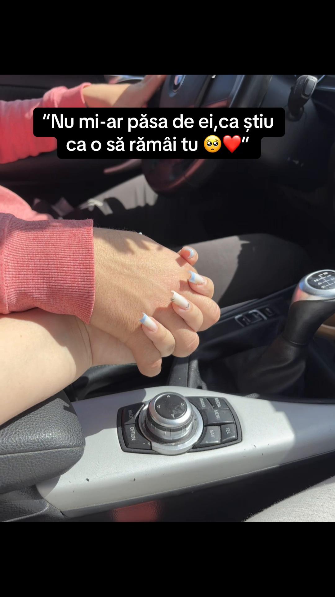@Valentina💞