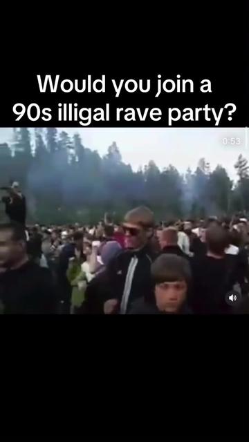 @No Phone 📵 Just Rave🕺
