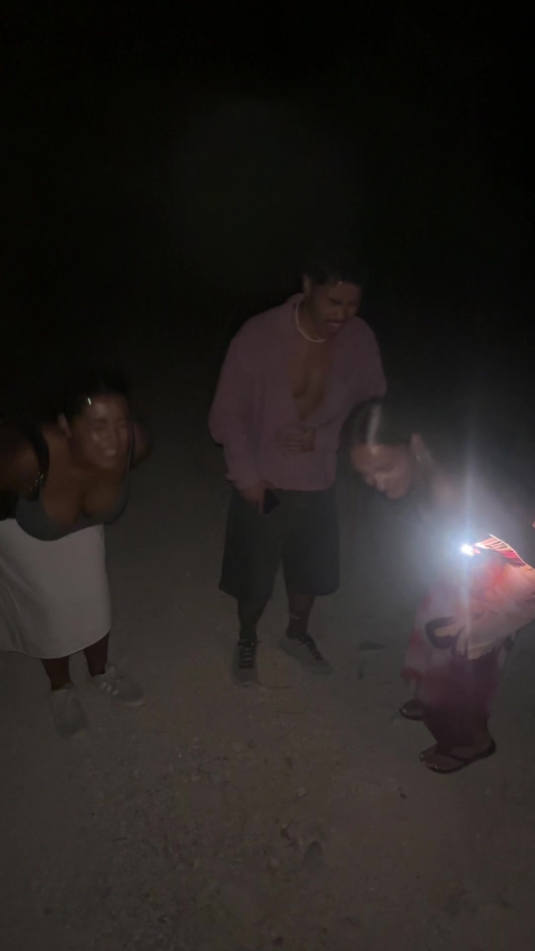 @Ella