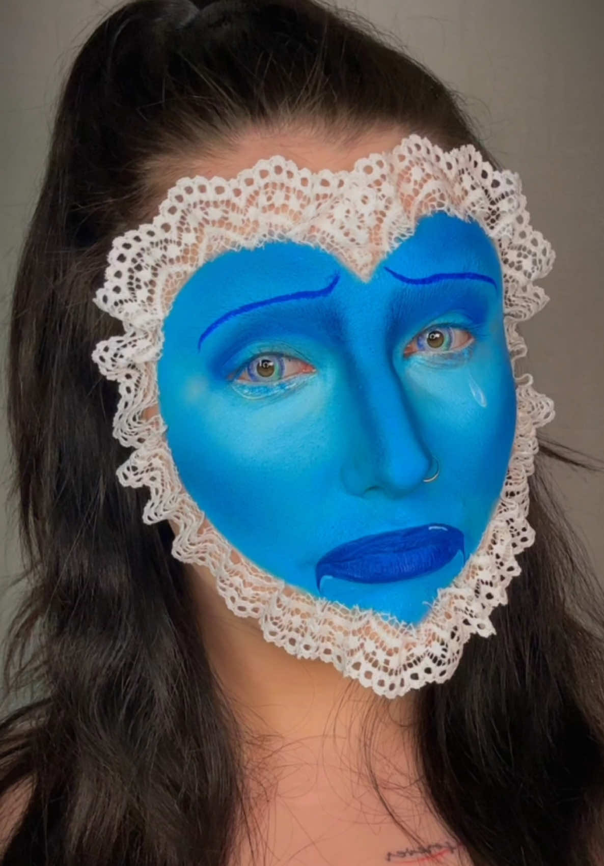 @Makeupby_ESC