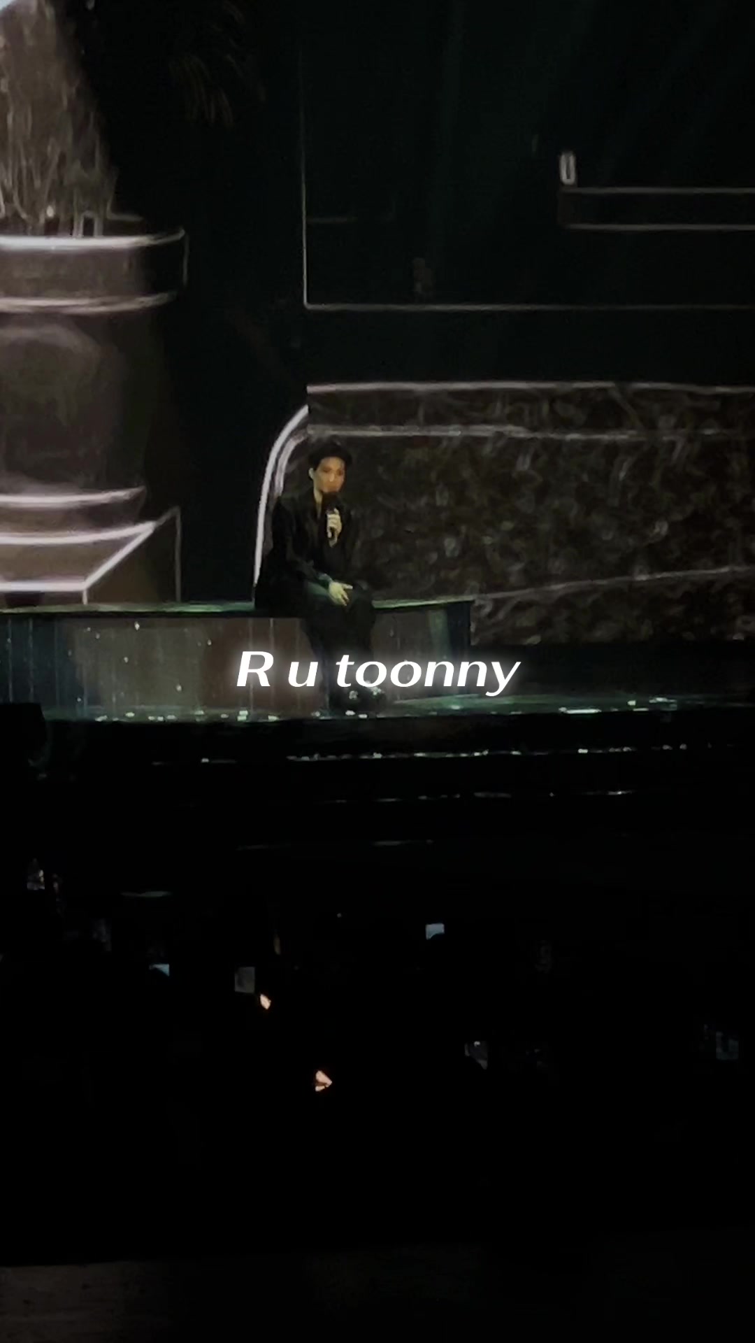 @R U Toonny