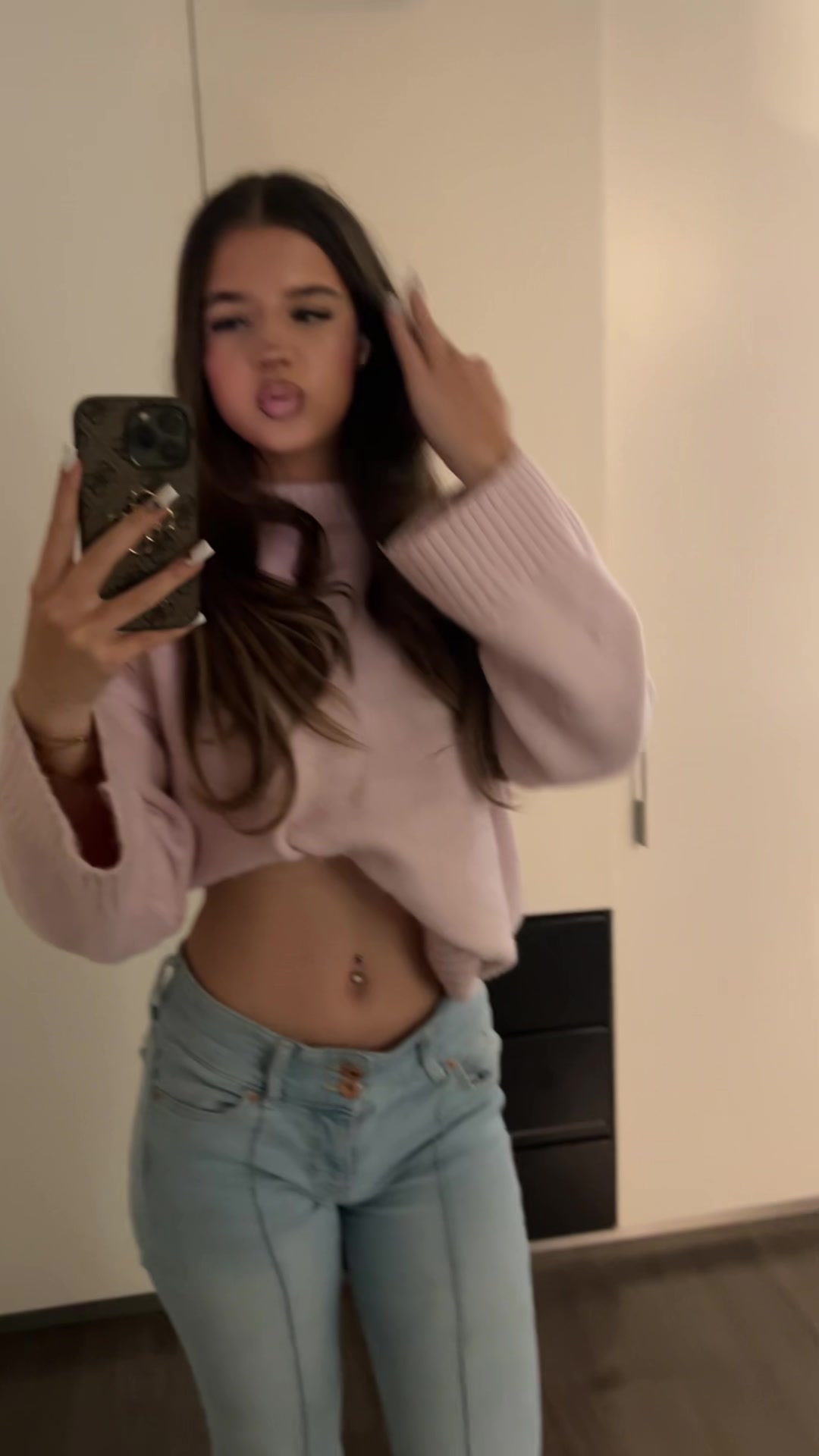@𝒮
