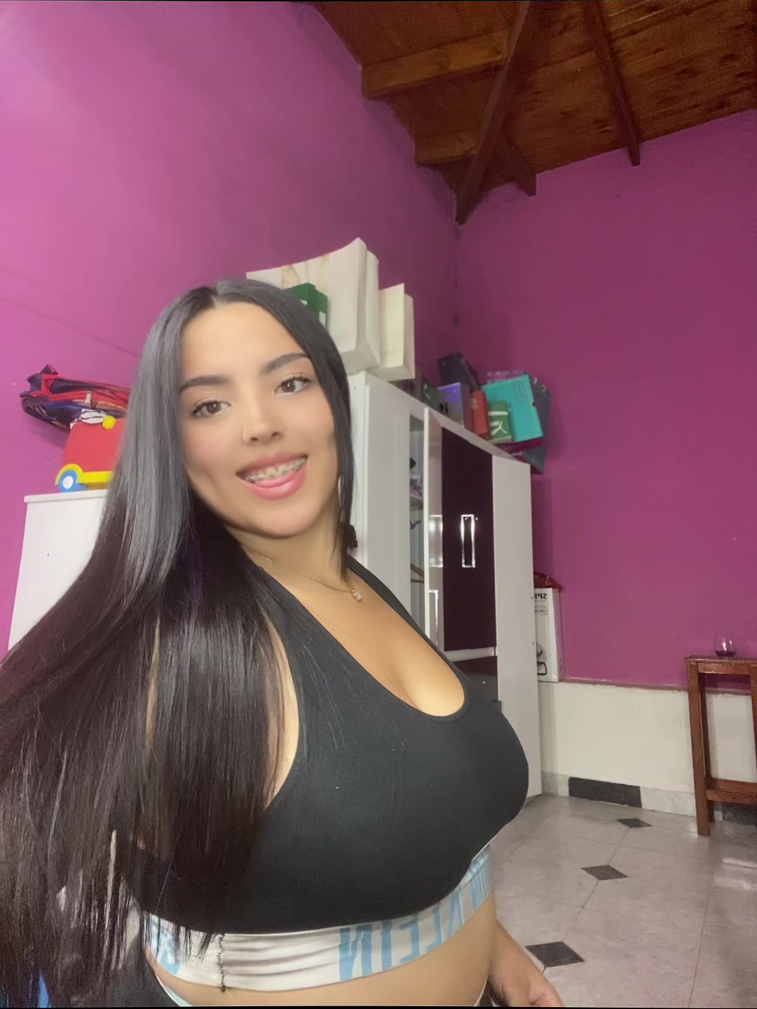 @_priscilaa.15
