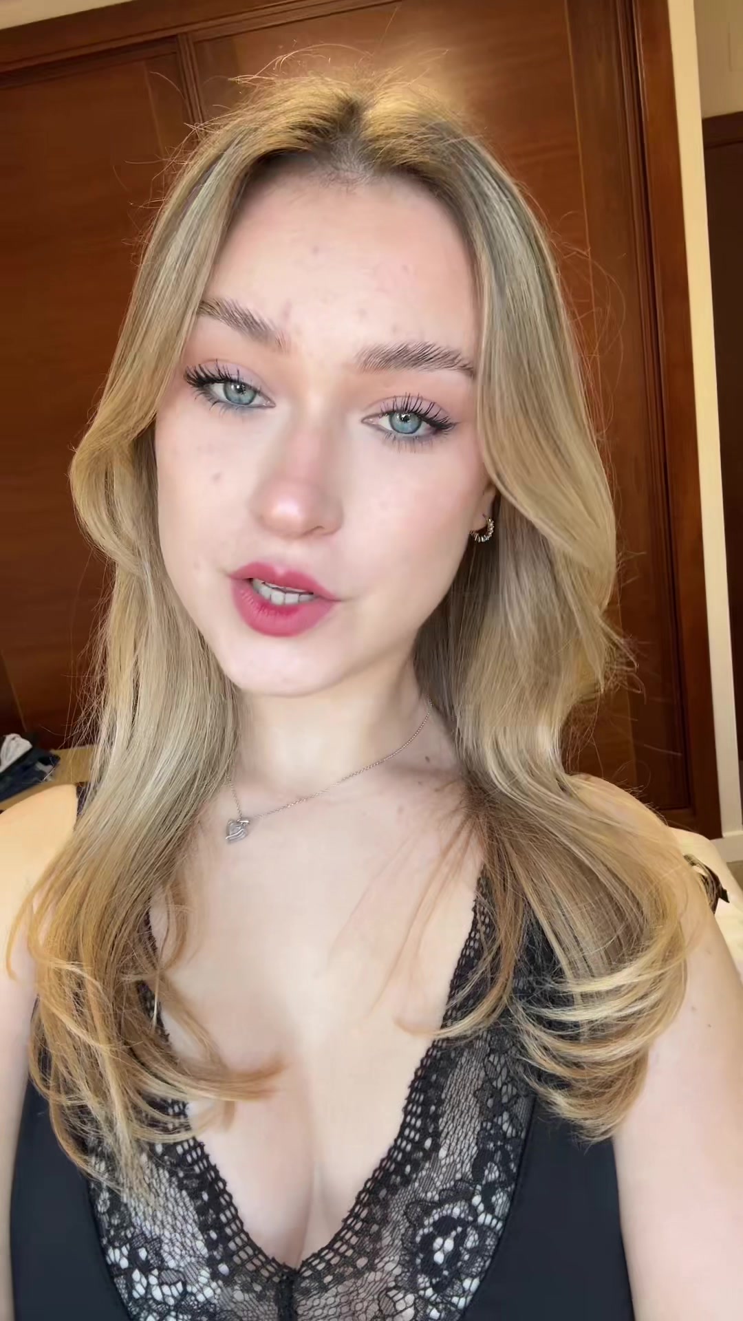 @anna
