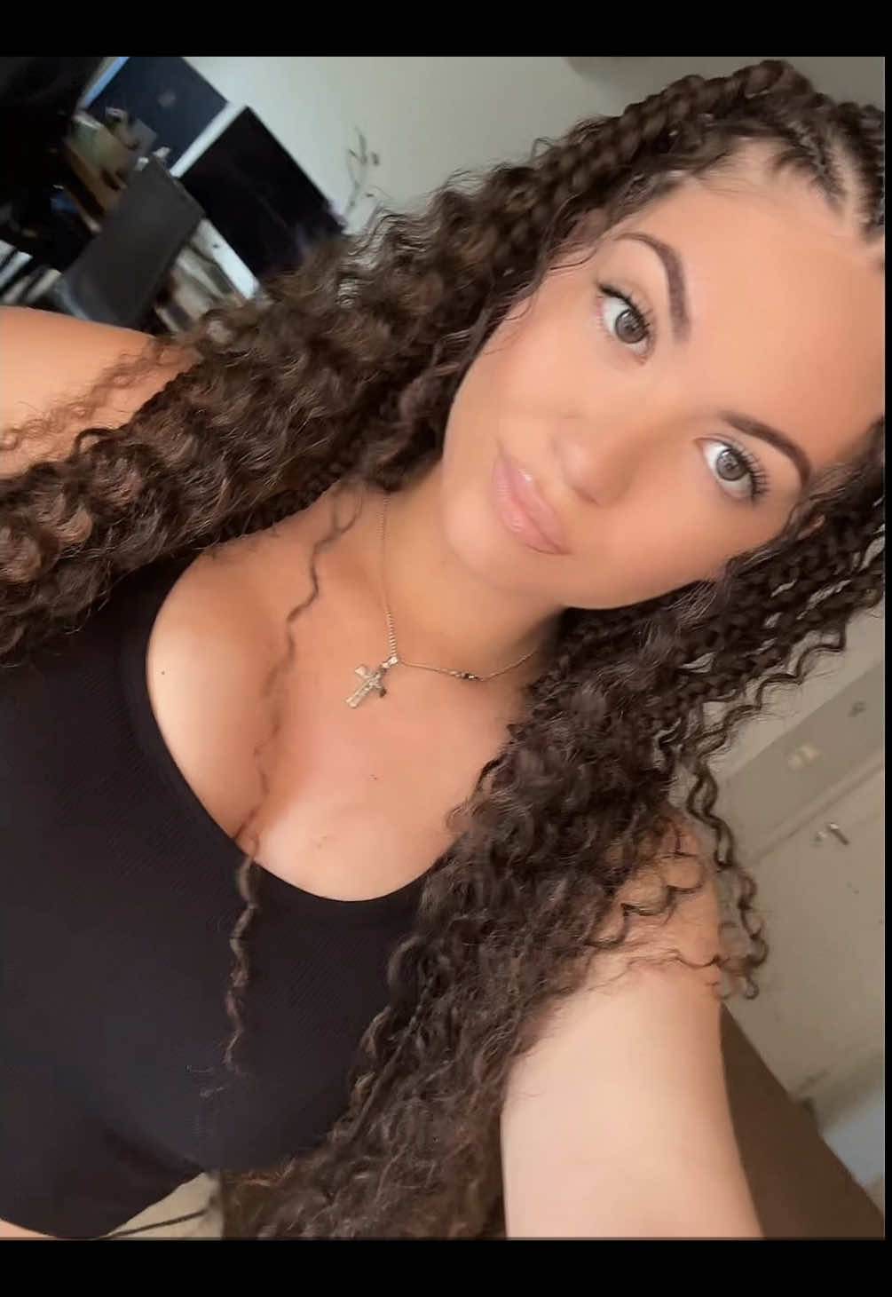 @𝐄𝐥𝐡𝐧𝐞𝐟