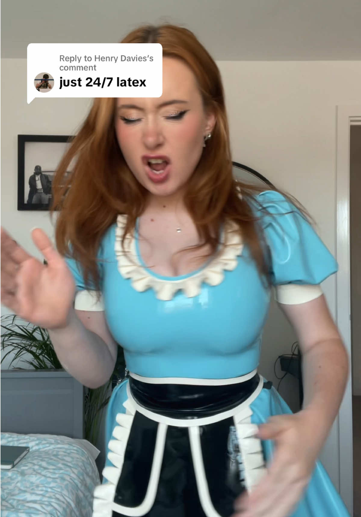 @marieoncamera