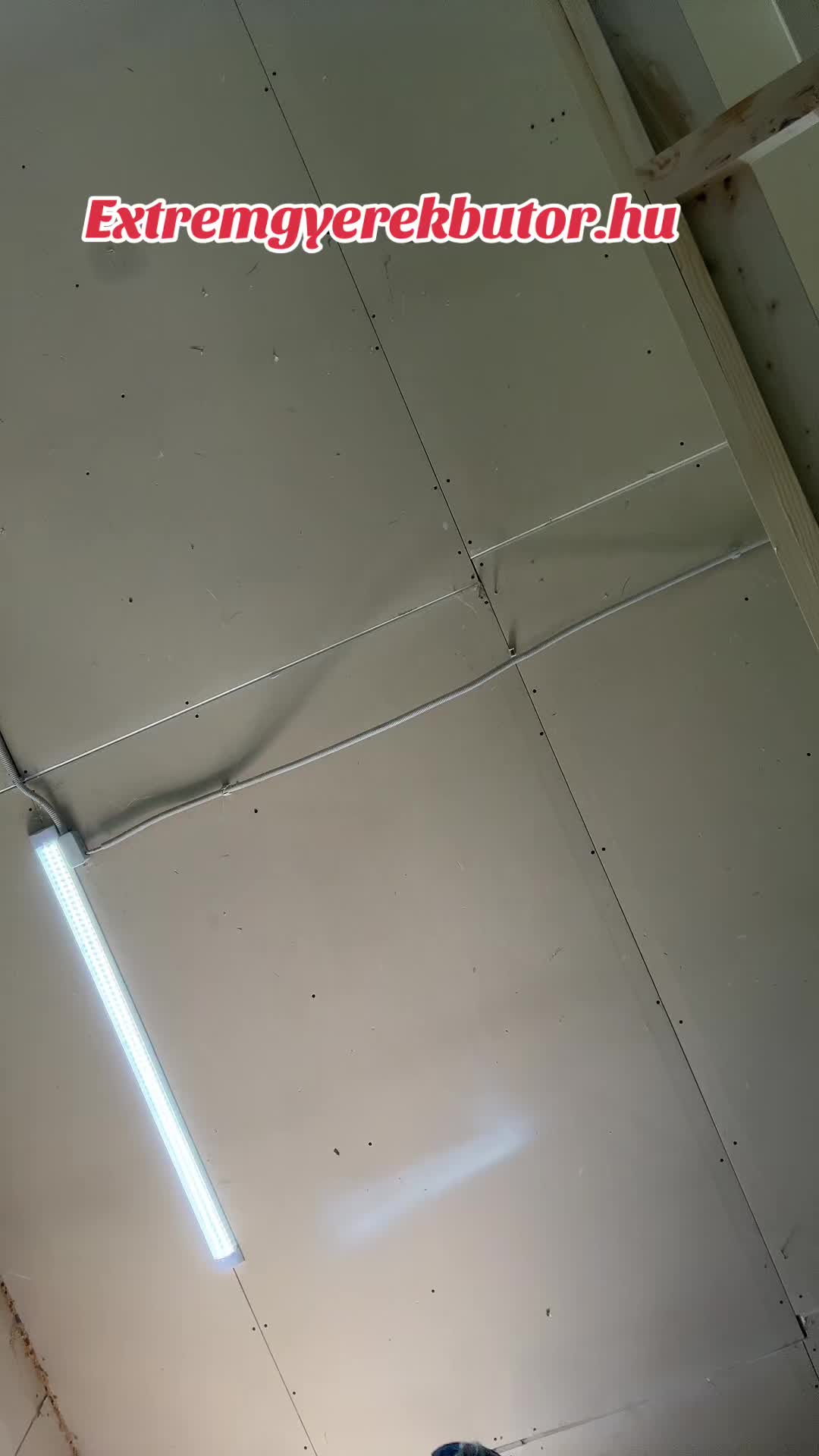 @Extr&eacute;m Gyerekb&uacute;tor